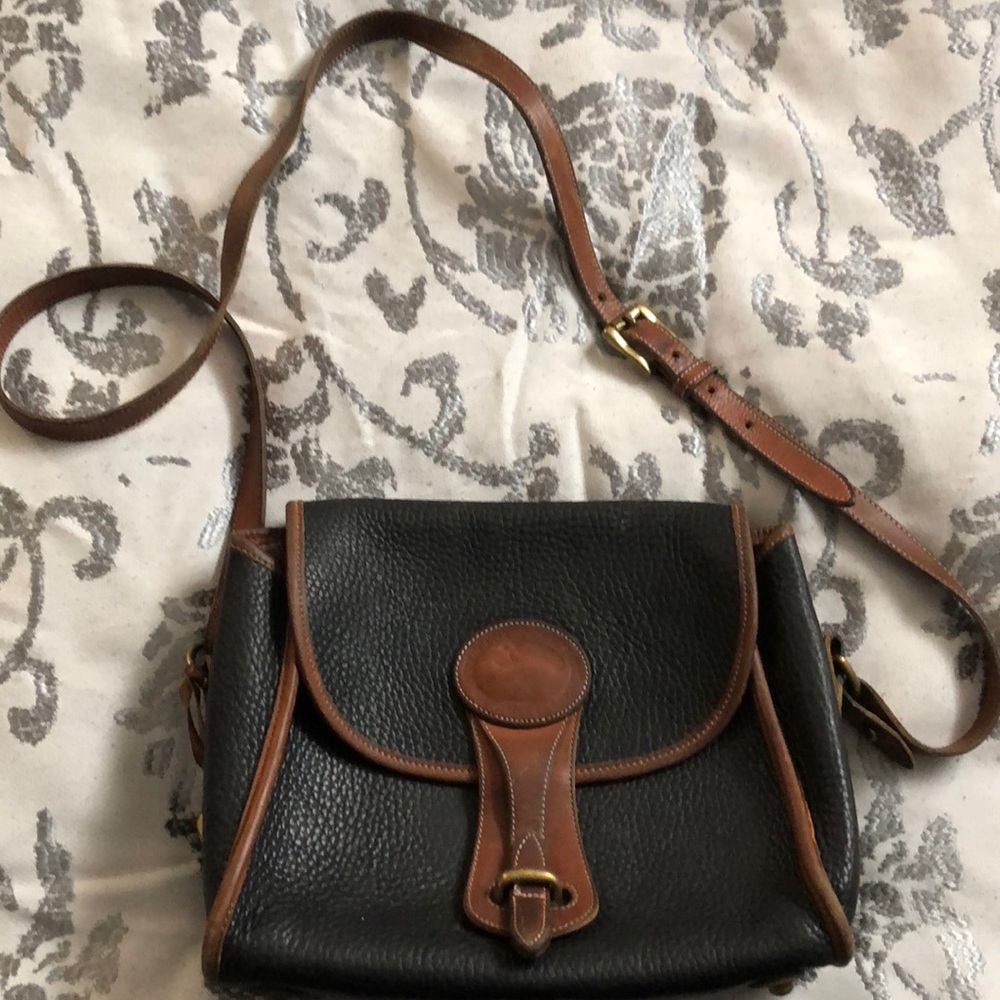 Dooney & Bourke vintage black saddle bag purse